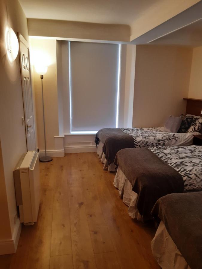 24 Beds In Carrick On Shannon 外观 照片