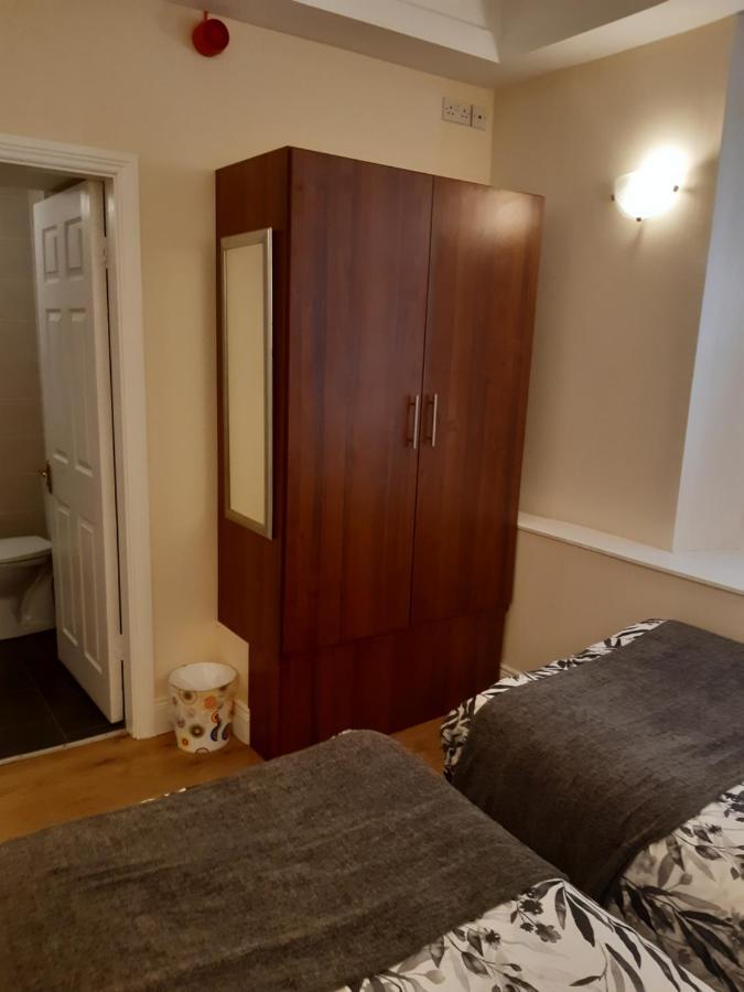 24 Beds In Carrick On Shannon 外观 照片