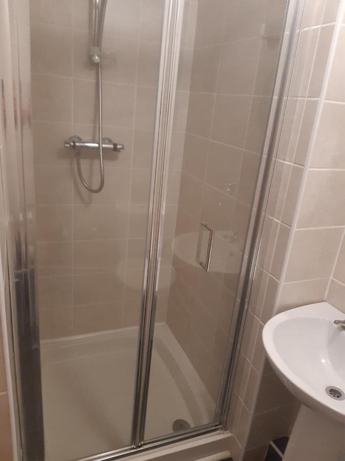 24 Beds In Carrick On Shannon 外观 照片