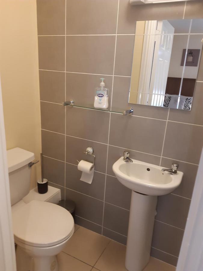 24 Beds In Carrick On Shannon 外观 照片